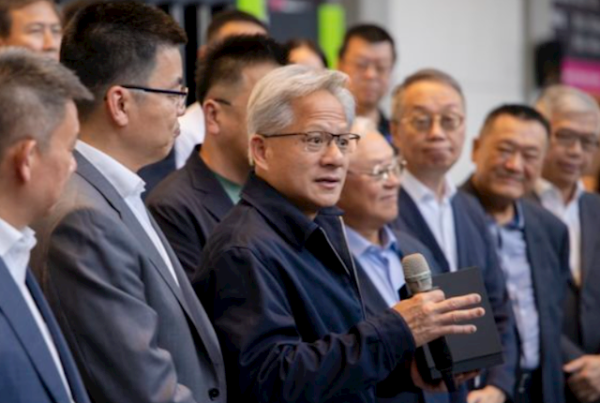 凤凰彩票中国官网入口 黄仁勋谈年青东谈主休闲：你不会被AI取代 但会被一种东谈主替代