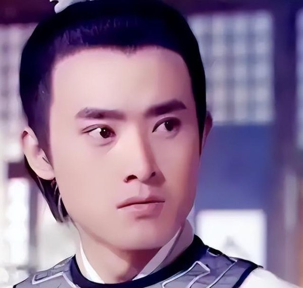 凤凰彩票中国官网入口 退出演艺圈后任泉投资连连得胜却传隐婚17年景东谈主生赢家