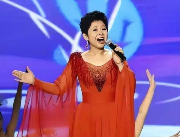凤凰彩票中国官网入口 董文采千里寂近二十年真相揭开 流言竟彻底是齐东野语